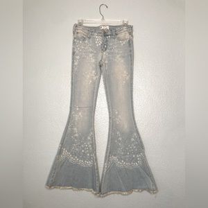 NWOT_Free People Light Wash Fit & Flare Jeans Starflower Print_26